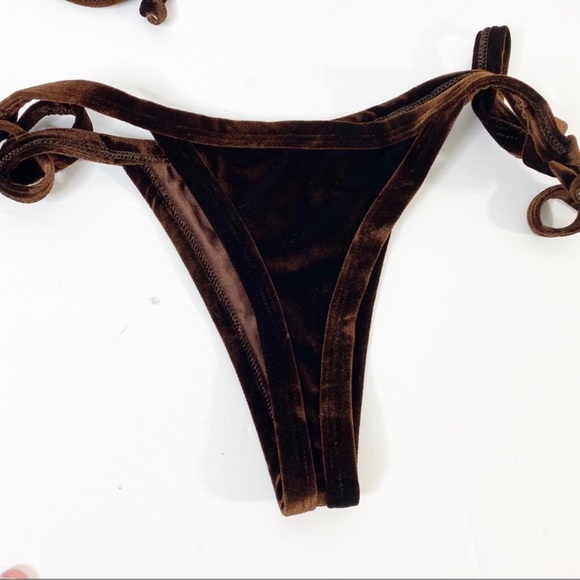 - - Chloe rose two piece bikini top is xs and bottoms are medium l - Picture 5 of 16